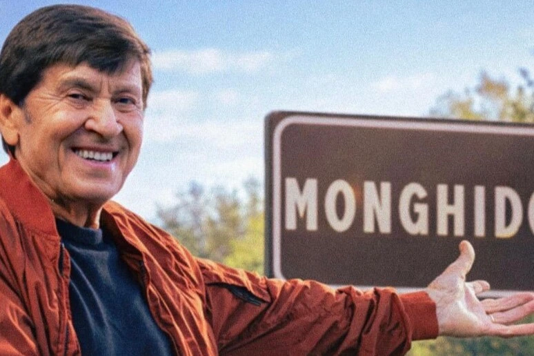 Gianni Morandi, 'a 81 anni che effetto poter fare ancora i palasport'