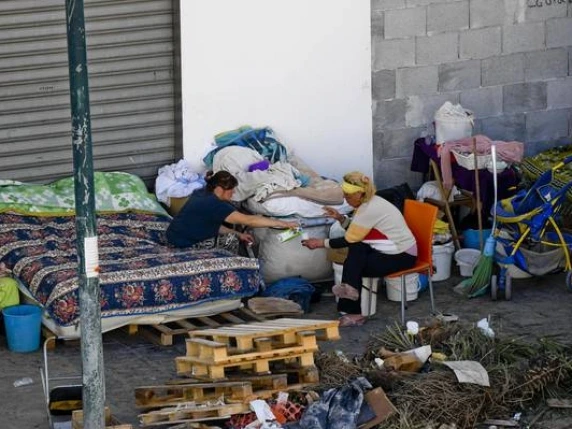 Rischio di povertà, in Italia è più alto della media europea: 18,6% contro il 16,3%, i dati Eurostat