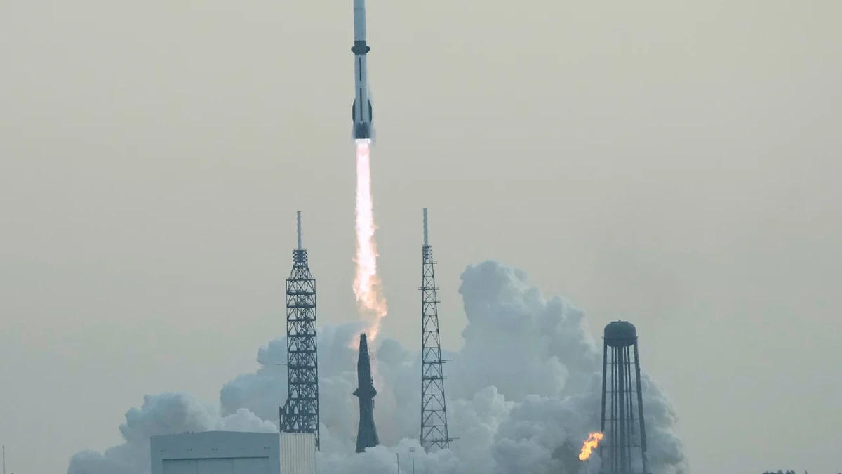 Rückschlag im Wettrennen mit Musk: Bezos-Rakete explodiert bei Test