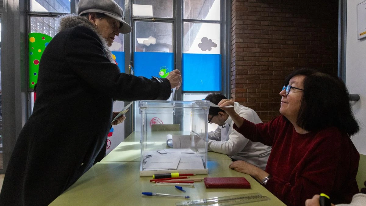 La participación en las elecciones de Aragón se mantiene cerca del 41% a las 14.00 horas, similar a la de 2023