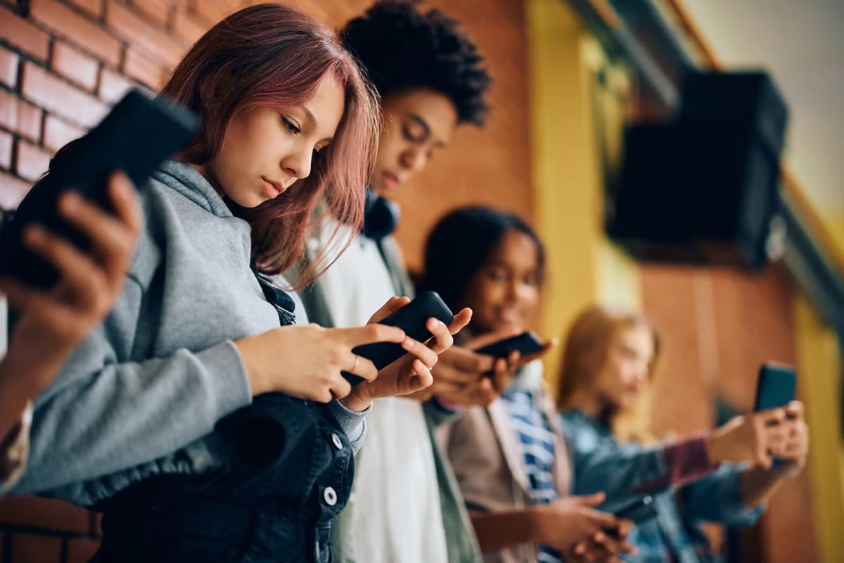 Britain ‘to stop short of full social media ban for under-16s’ and outlaw addictive features instead