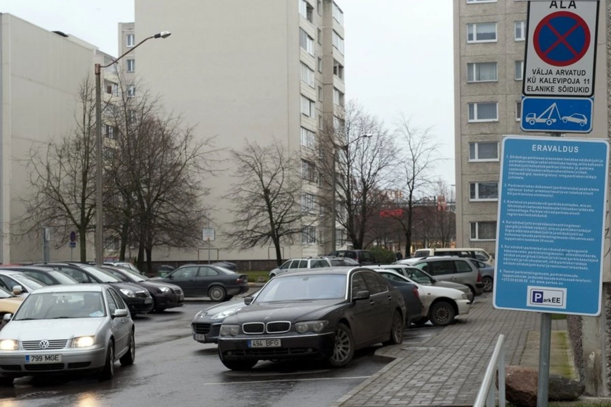 В Ласнамяэ изменят правила парковки на общественных стоянках