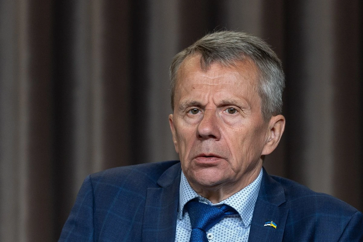 Оппозиция поддержала предложение Центристской партии выразить недоверие Юргену Лиги