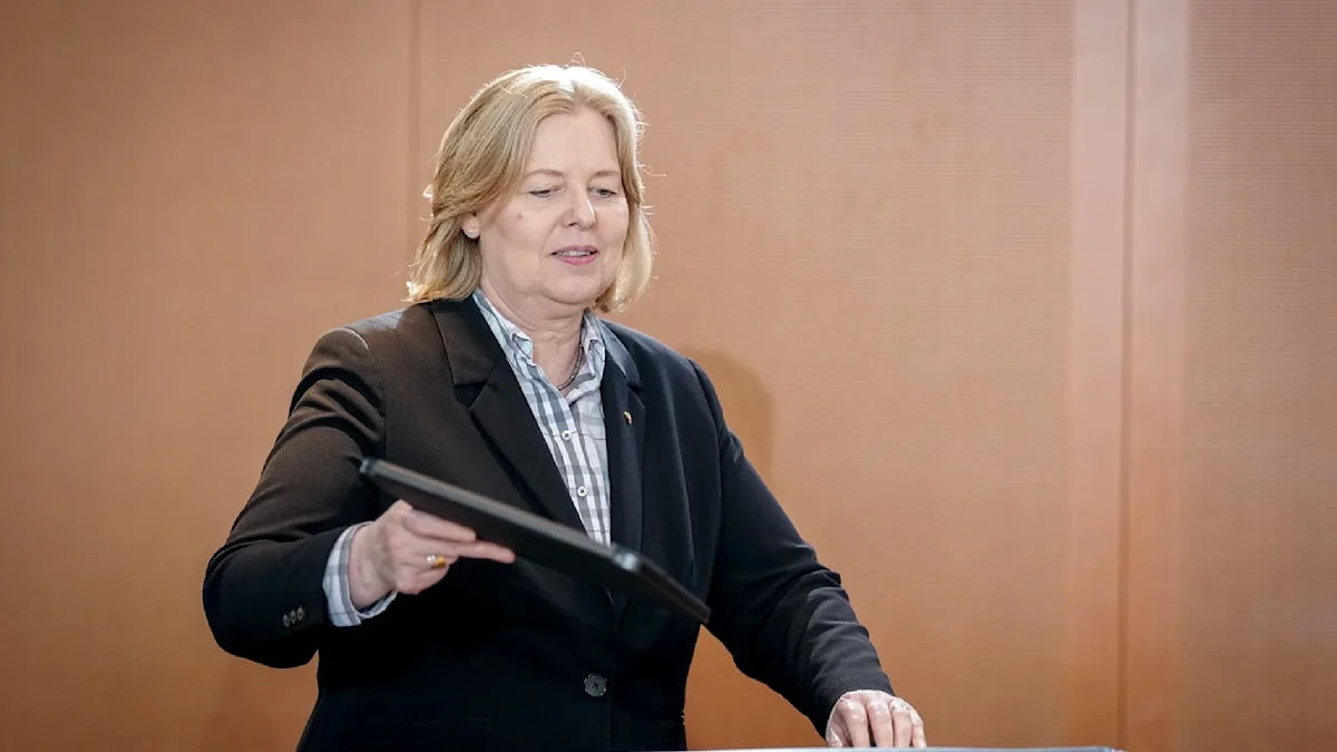 Knallhart-Plan gegen Arbeitsverweigerer: SPD-Landrat zeigt Bas, wie man Faulenzer in Jobs kriegt