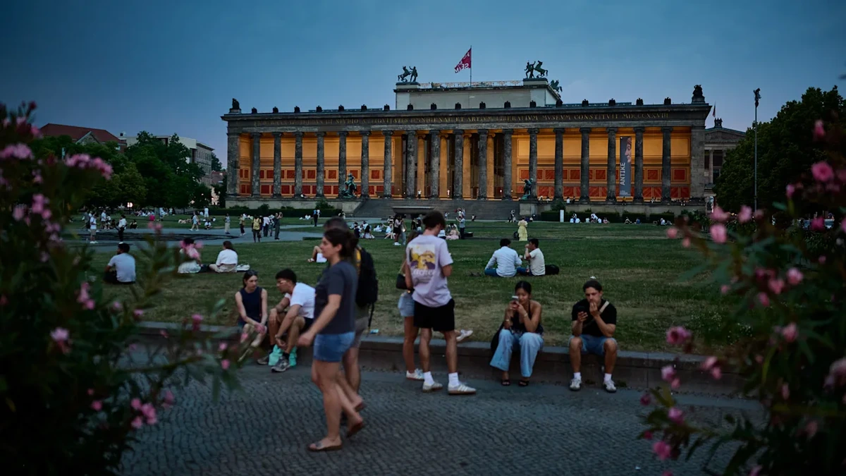 Hitzedeutschland wie ausgestorben: Aber in der Nacht glühen die Städte