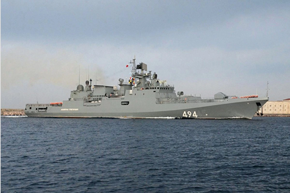 Российский военный корабль открыл предупредительный огонь по британской яхте в Ла-Манше
