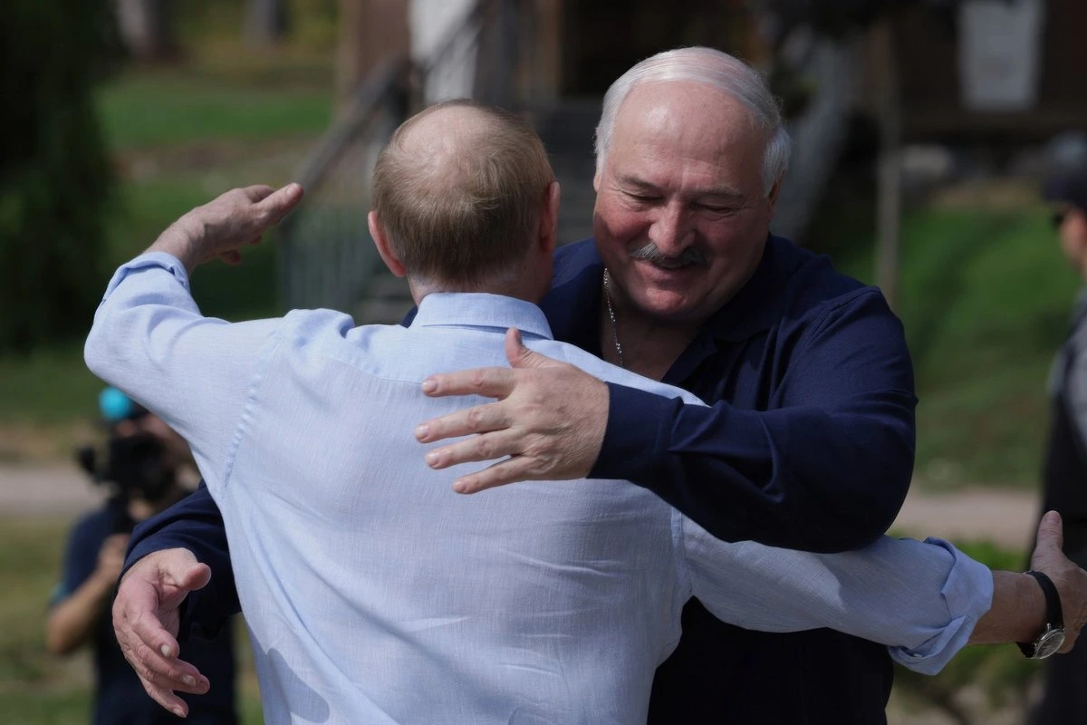 Путин и Лукашенко встретились на Валдае. Они не стали делать никаких публичных заявлений