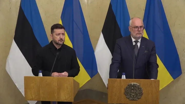 ВИДЕО⟩Зеленский подтвердил готовность к мирным переговорам, теперь очередь за Россией