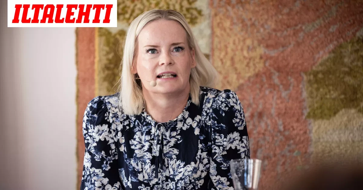 Keskustan Antti Kaikkonen teki avauksen – Riikka Purra ei säästele sanojaan