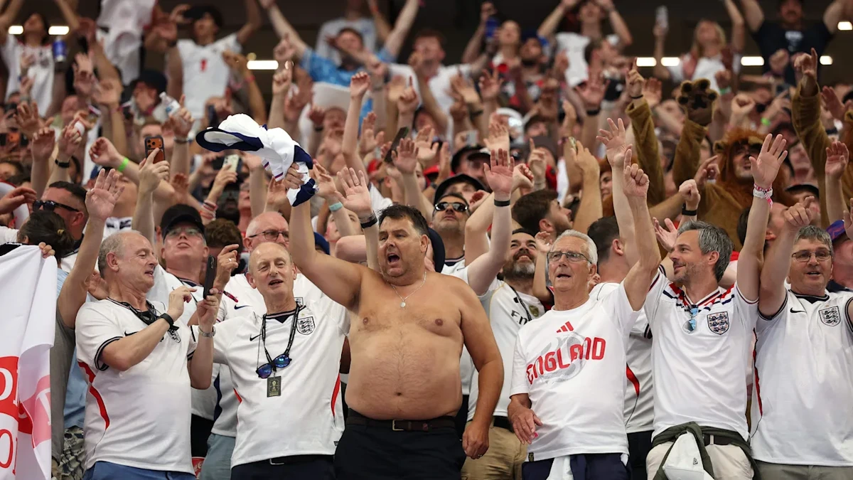 „Könnten Lawine lostreten!“: Werden England-Fans für Fifa zum Problem?