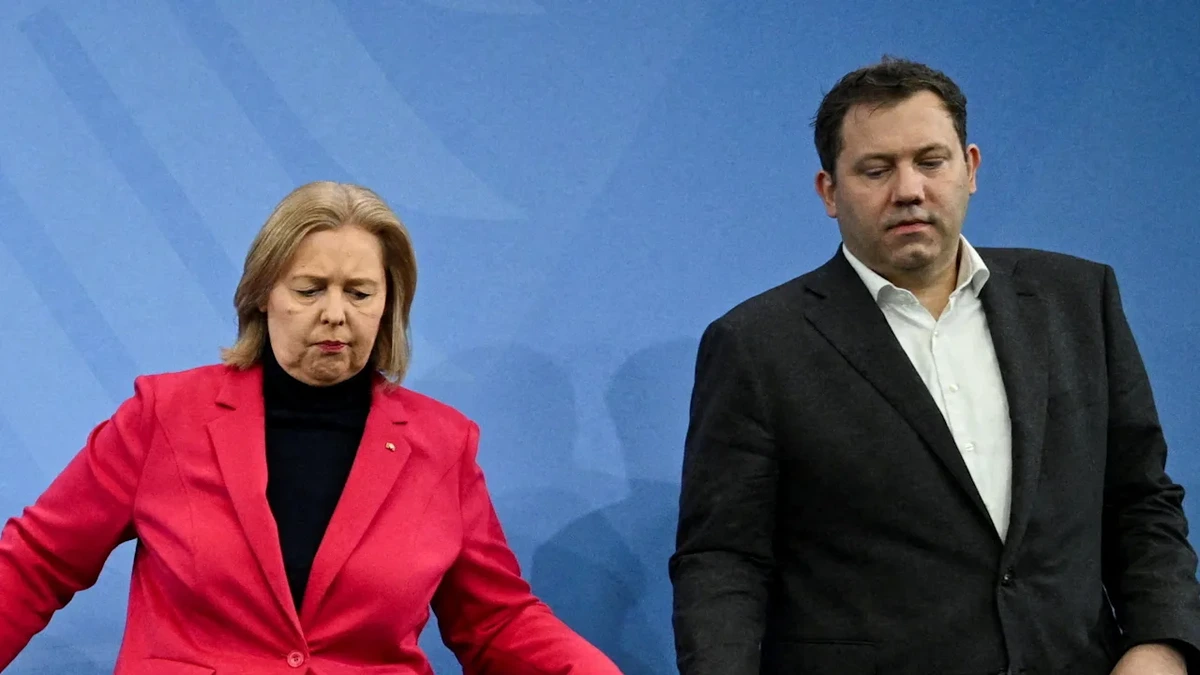 SPD fällt in Umfrage auf elf Prozent: Klingbeil und Bas unter Druck