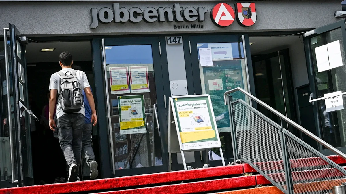 Deutschlandticket statt Bargeld: CDU will bei Bürgergeld kürzen