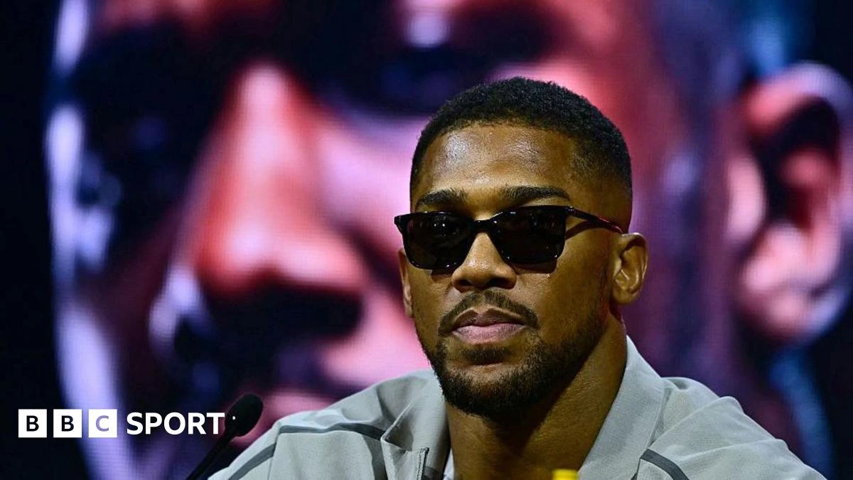 'Soldier' Joshua standing strong for friends' parents