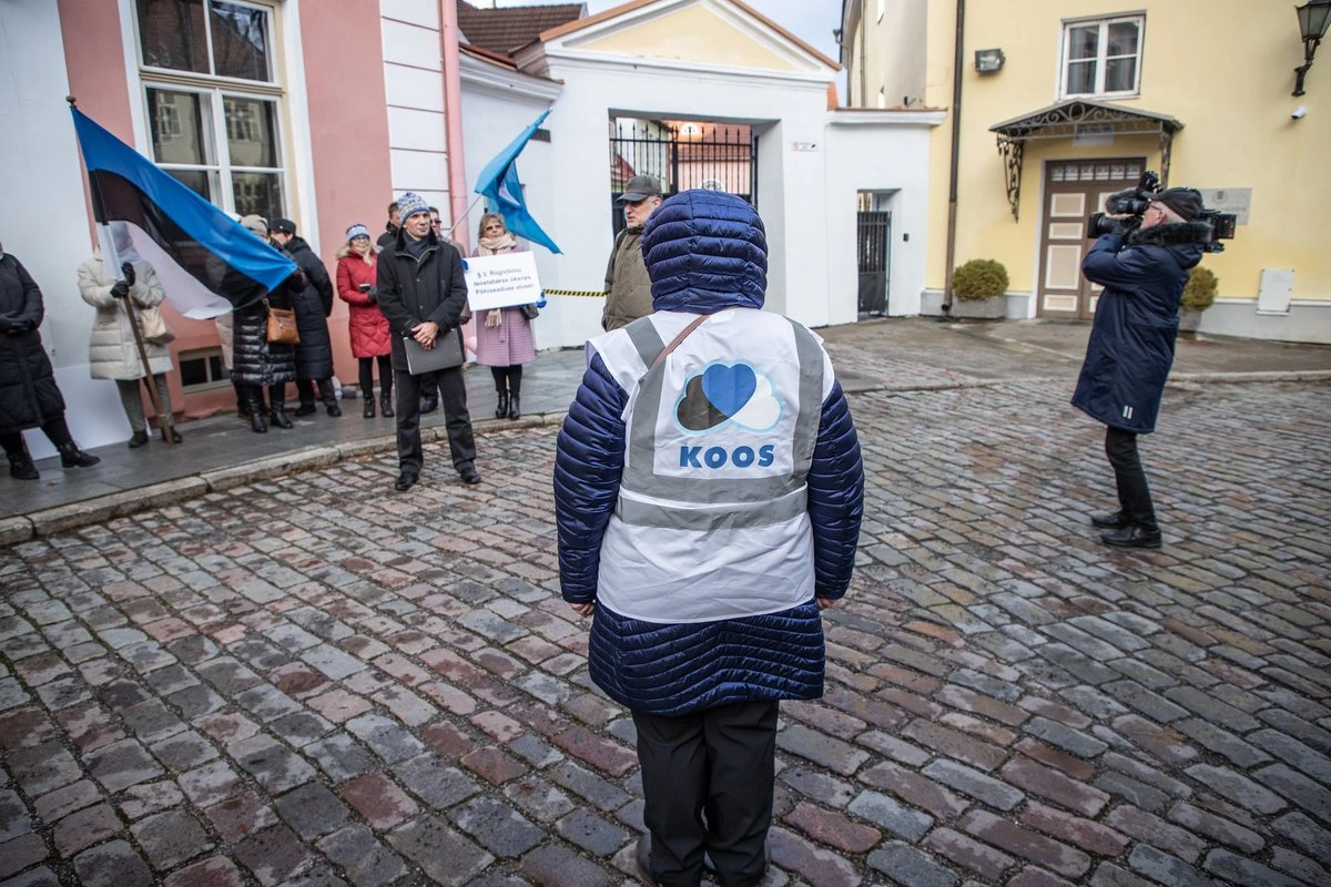 Банковский бойкот: партии Koos не дают открыть счет для избирательной кампании