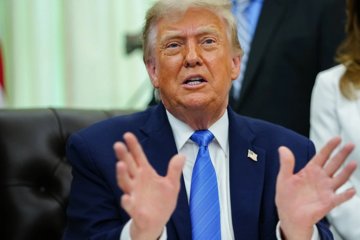 Трамп заявил об отмене ударов по Ирану из-за „мирного соглашения“. Израиль и Иран это отрицают