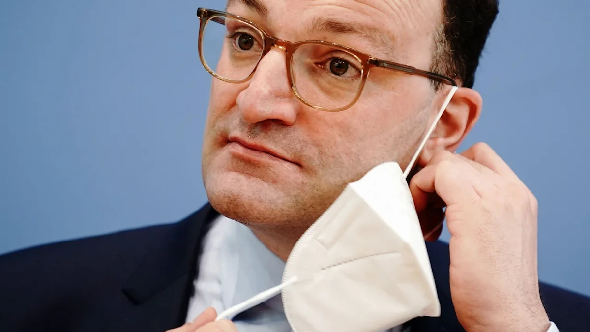 Spahn vor Gericht: Maskenklage bedroht Regierung mit nahezu halber Milliarde Euro