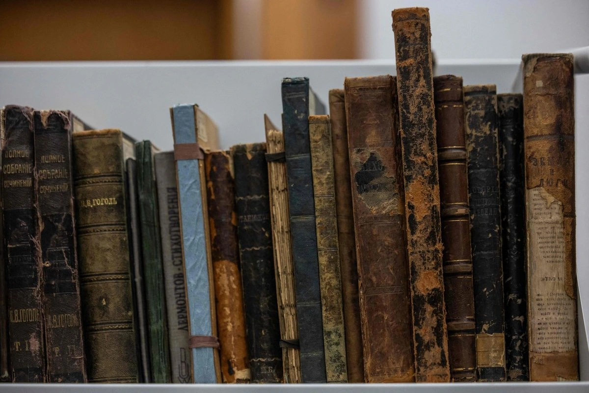 Во Франции граждан Грузии осудили за кражу редких русских книг. Часть была украдена в Эстонии