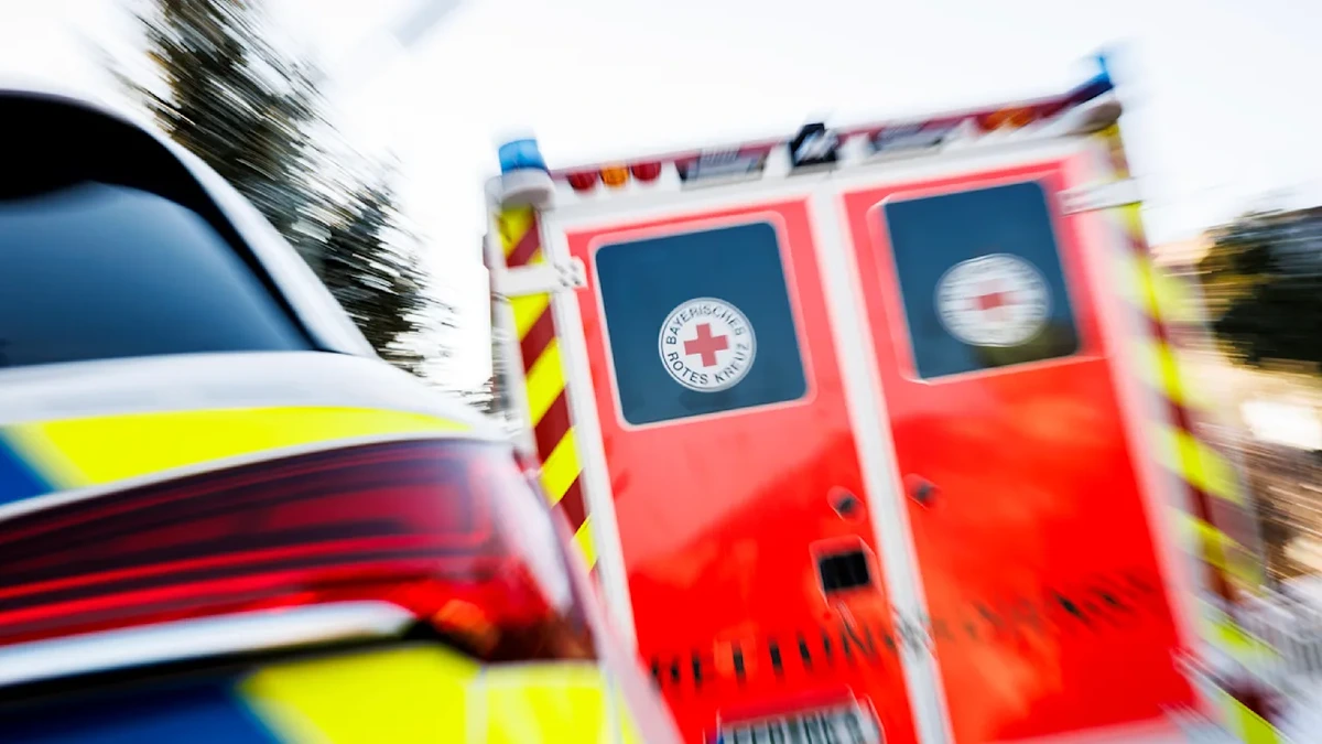Drei Tote auf Bundesstraße: Familie stirbt bei Unfall in Bayern