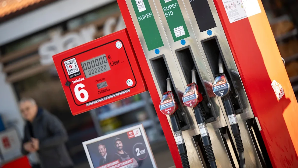 Tanken wird günstiger: Dieselpreis fast wieder auf Vorkriegsniveau