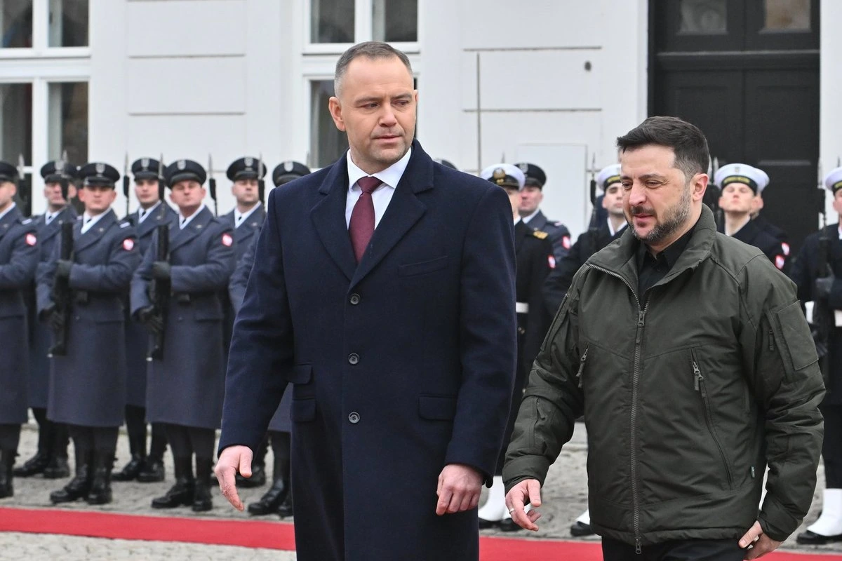 Президент Польши лишил Зеленского высшей госнаграды из-за "Героев УПА" в названии части ВСУ