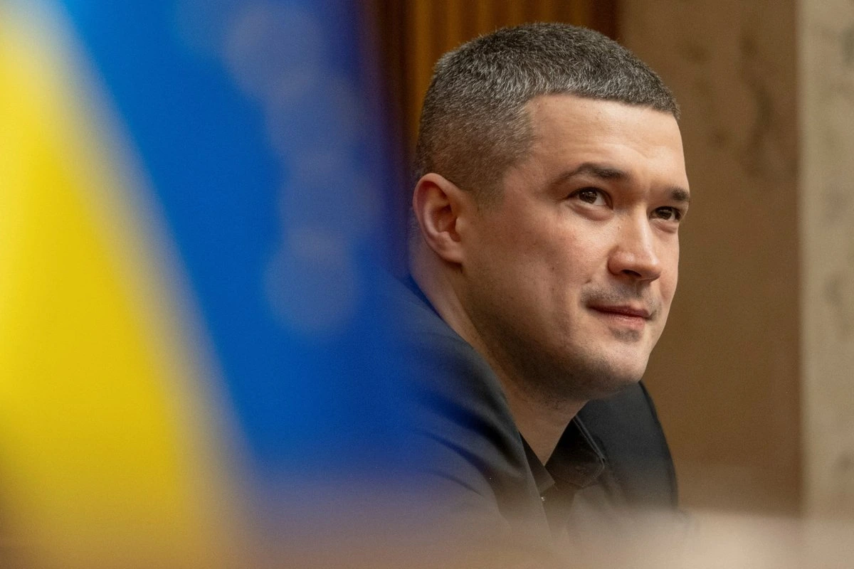 Деньги на карточку за уничтоженных россиян и „е-баллы“: что хотел изменить экс-глава Минобороны Украины
