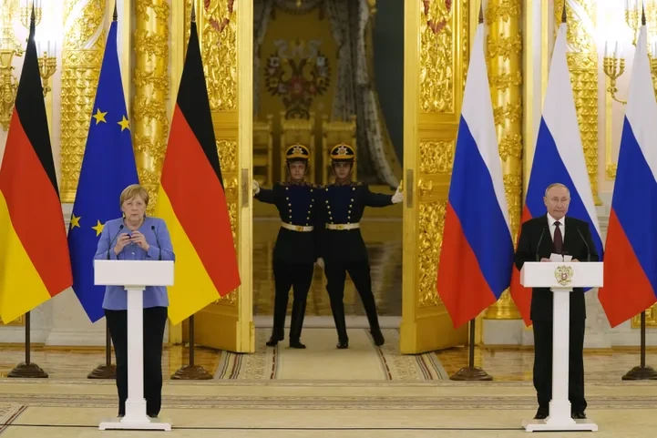 Представители Германии и России провели тайные переговоры по Украине