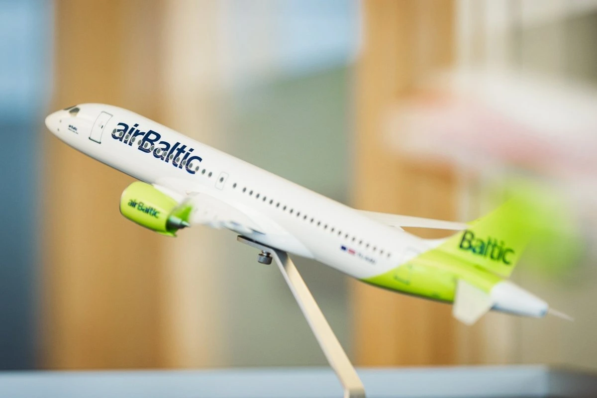 Авиакомпания airBaltic попала в черный список Департамента защиты прав потребителей