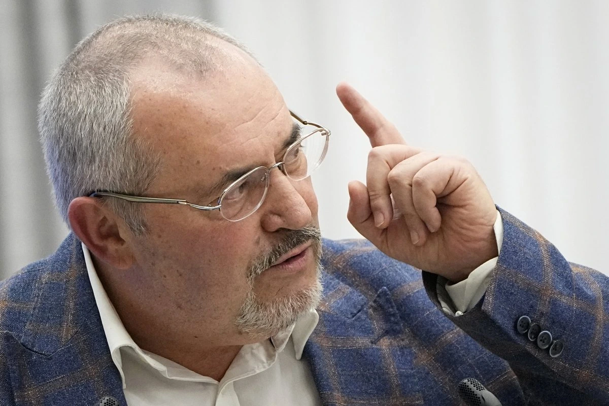 Вслед за статусом „иноагента“ пришло задержание: в Подмосковье полиция увезла Бориса Надеждина