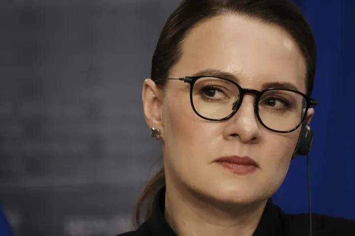 Зеленский анонсировал отставку премьера Украины