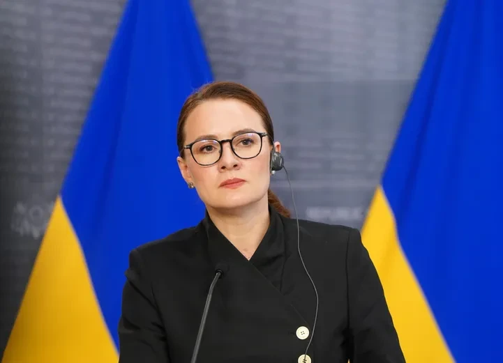 Скандальная отставка правительства и скамейка запасных Зеленского. Обзор событий в Украине