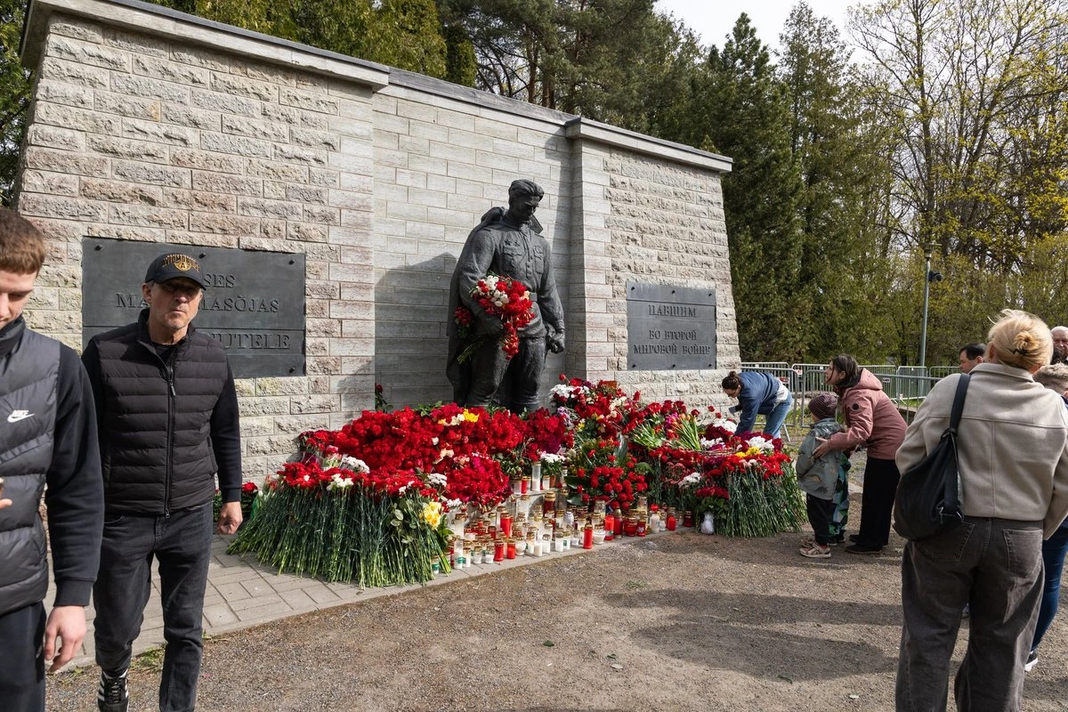 ИТОГИ ОПРОСА | Доля жителей Эстонии, считающих 9 мая Днем Победы, за год сократилась вдвое