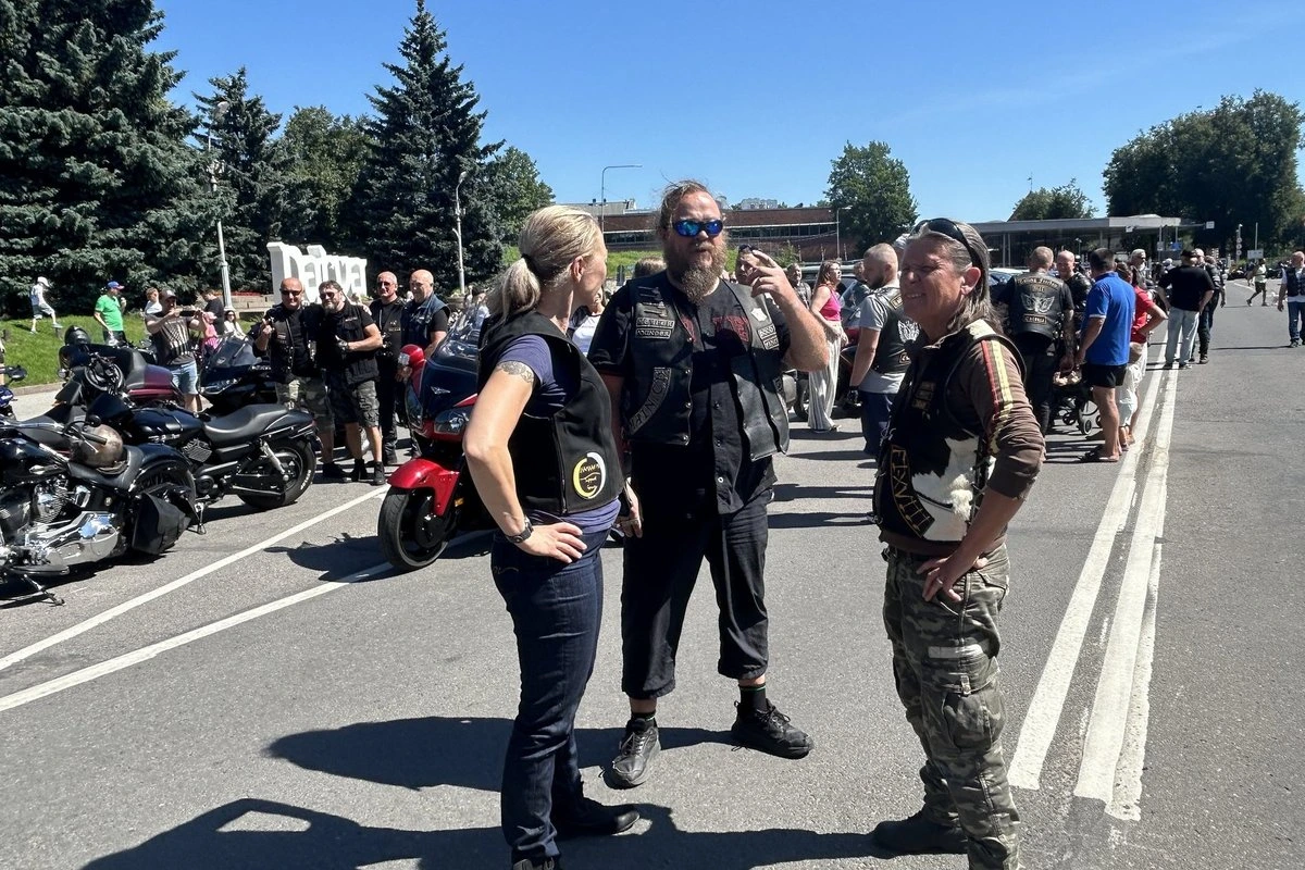 ВИДЕО | в Нарве собираются байкеры —  в рамках Bike Fest по городу пройдет традиционный мотопарад