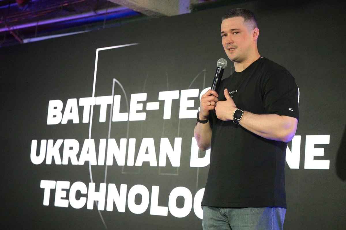 „Где ваши яйца?“ Уволенный министр обороны Украины впервые рассказал о конфликте с Сырским и проблемах армии