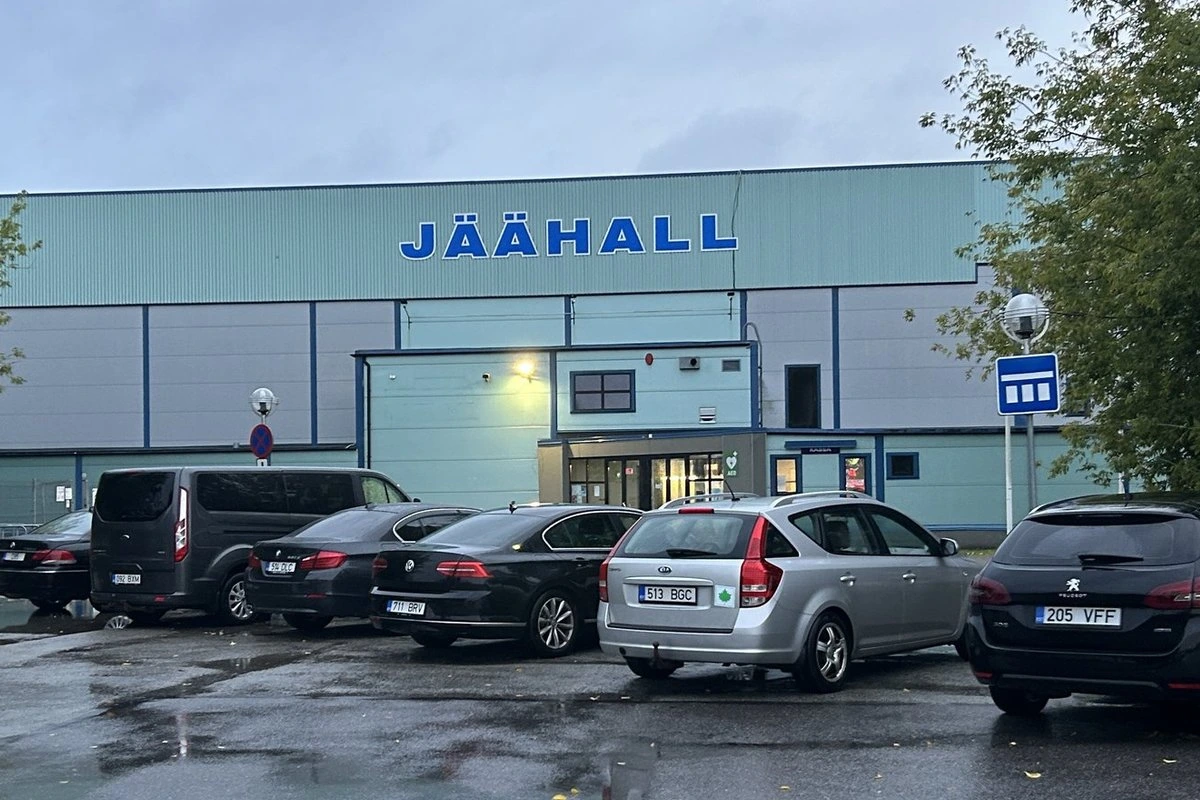 В Нарве планируют реконструировать Ледовый холл: стоимость работ может составить около 8 миллионов евро