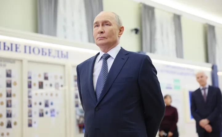 The Economist: загнанный в угол Путин может эскалировать войну в Украине