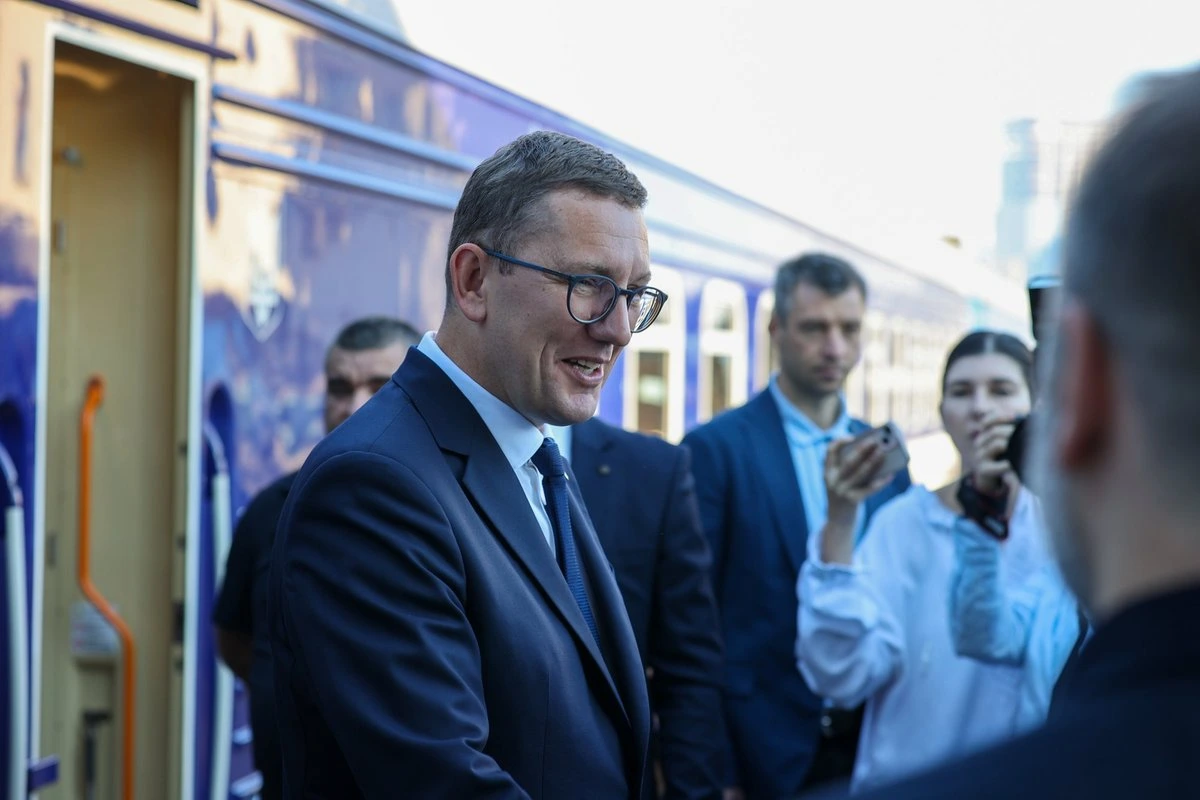 DELFI В УКРАИНЕ | Премьер-министр Эстонии Кристен Михал прибыл в Киев