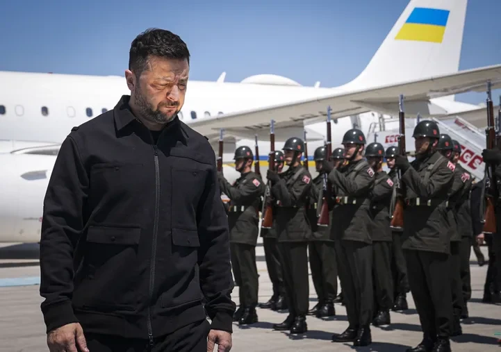 Зеленский: война должна вернуться туда, откуда пришла