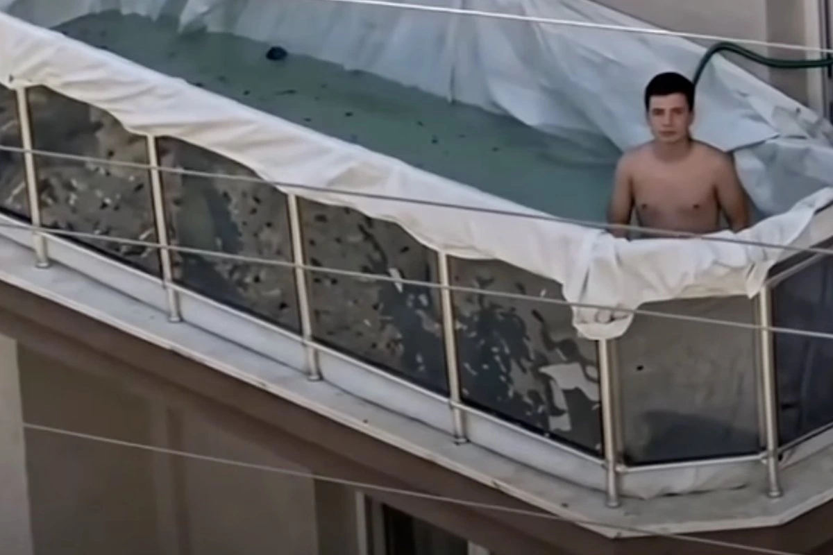 Правдиво ли это видео о самодельном бассейне на балконе многоквартирного дома?