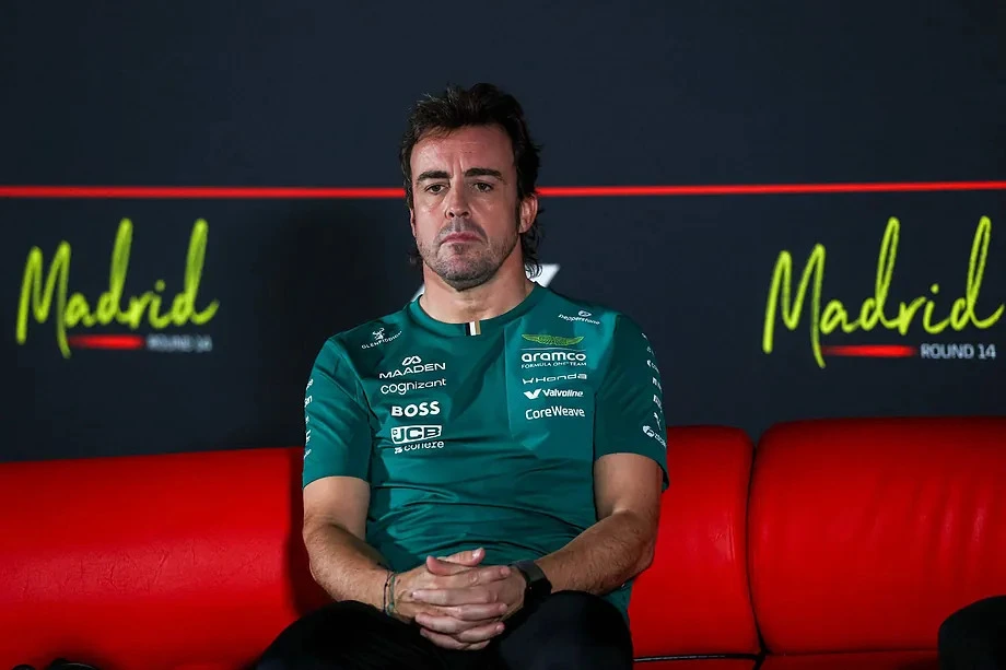 Fernando Alonso renueva con Aston Martin y seguirá en la Fórmula 1 a los 46 años