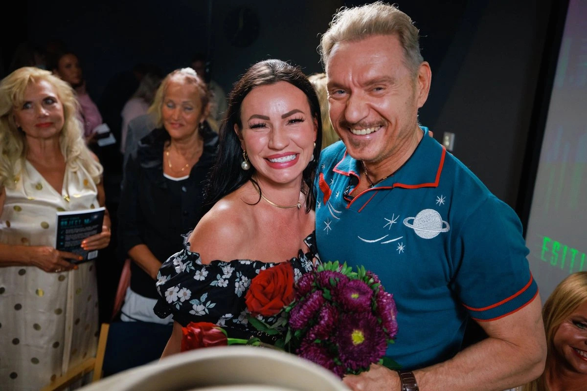 ФОТО | "Мне сразу понравилась эта идея!" Март Сандер написал для Сильвии Ильвес необычную картину