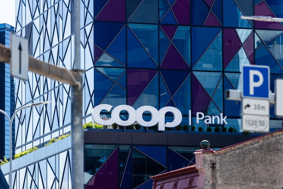 Таллиннские власти продали все 2,85 миллиона акций Coop Pank — по цене ниже биржевой
