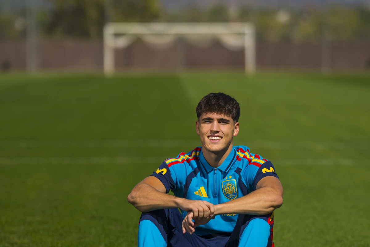 Pau Cubarsí: "Fuera del campo, Lamine y yo somos muy parecidos"