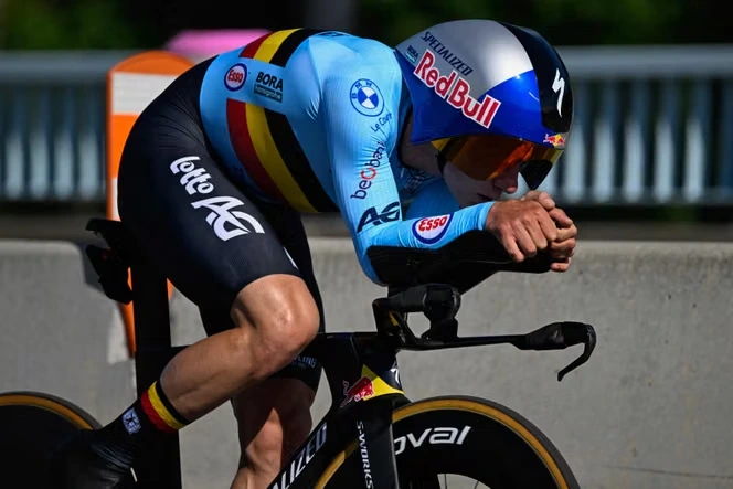 Remco Evenepoel de nouveau champion du monde du contre-la-montre, un exercice que le coureur belge n’a de cesse de perfectionner
