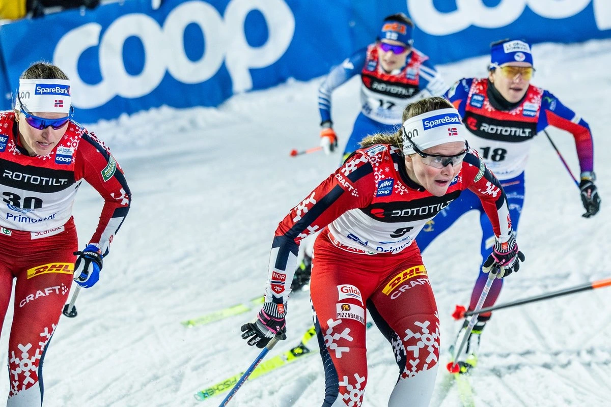 FIS допустит российских спортсменов к соревнованиям при условии подписания декларации о нейтральности