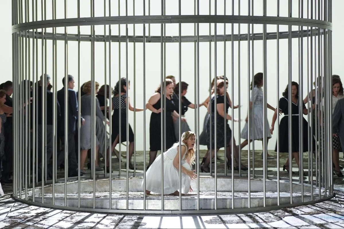 Manon Lescaut abre la temporada del Teatro Real: una magnífica producción musical con grandes voces