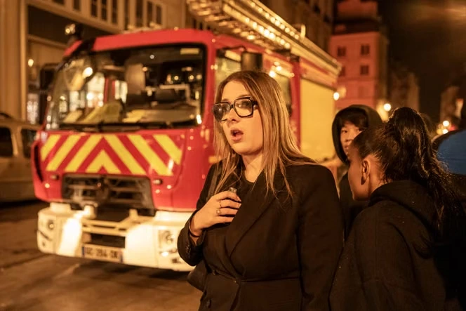 Mort d’un manifestant le 17 octobre à Paris : l’autopsie conclut à « une défaillance cardiorespiratoire aiguë » ; la famille dénonce l’usage de gaz lacrymogène