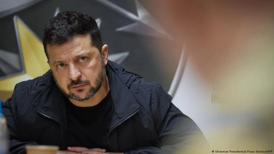 Zelenski asegura que ataques rusos contra sector energético continúan