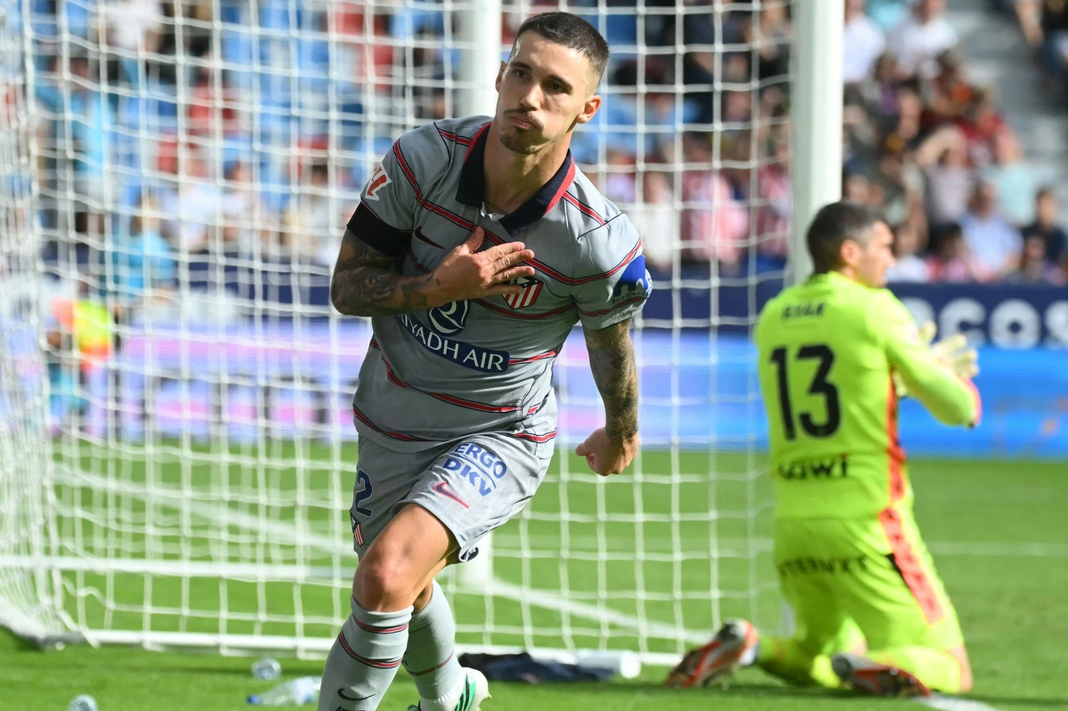 El Atlético le da un mordisco al liderato de la Liga