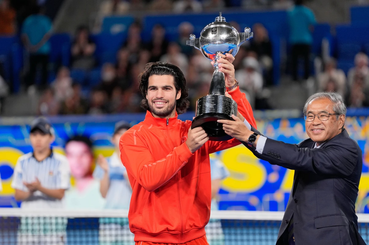 Alcaraz vuelve a ser campeón en Tokio: gana a Lehecka y confirma que ya está de vuelta