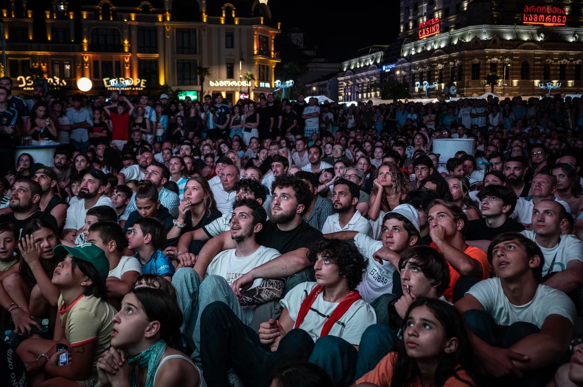 Protests, tourists and the Kremlin: Georgia at a crossroads – photo essay